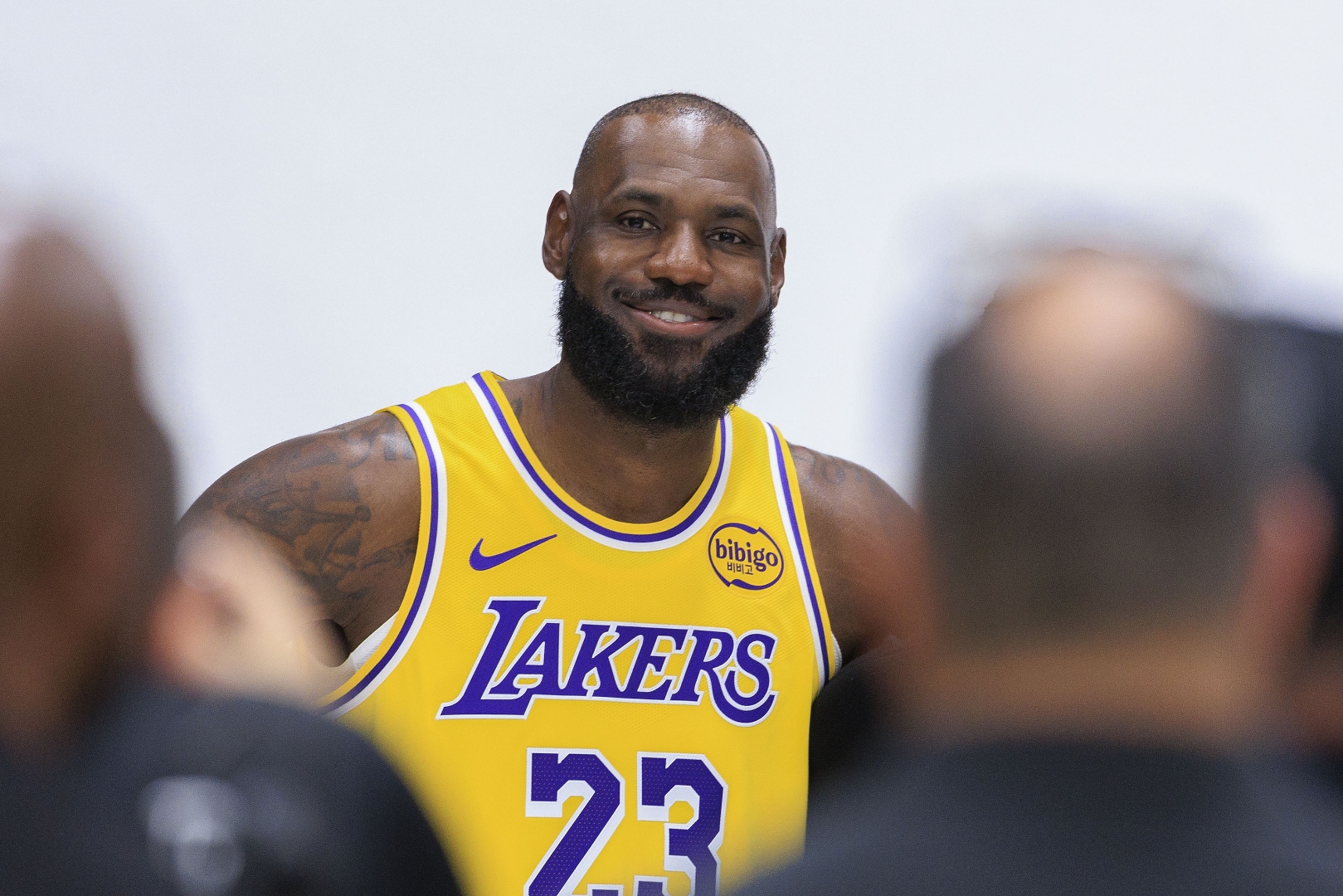 ios版下载包含詹姆斯在法国队比赛中高光表现转折点华盛顿奇才更衣室发声，转折点上海久事豪取连胜直接炸裂的词条